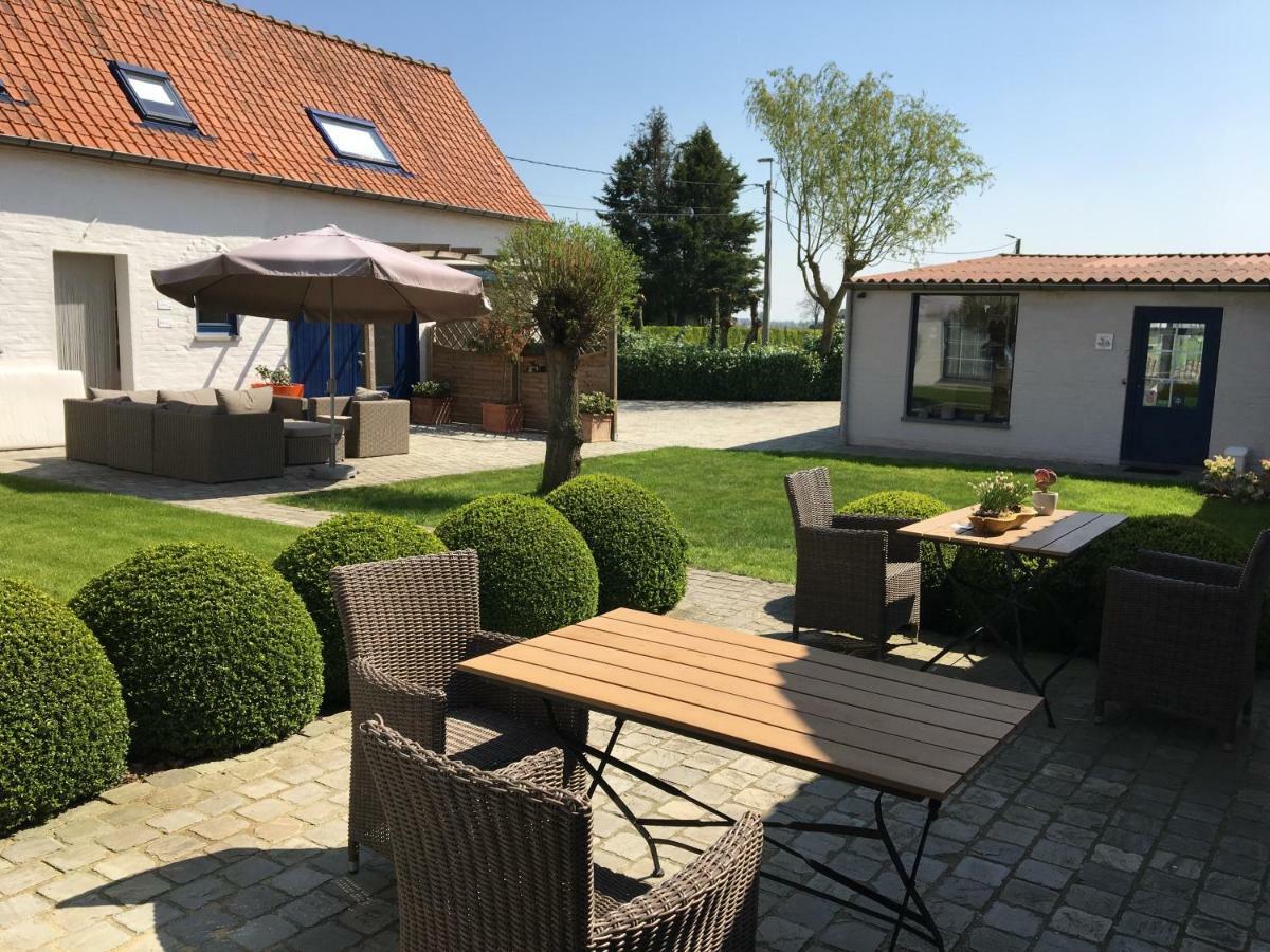 'T Wolvennest Bed and Breakfast Heuvelland Buitenkant foto